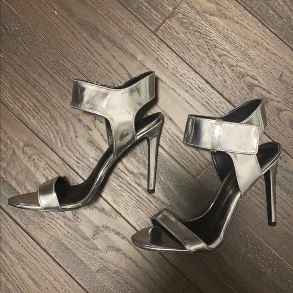 Silver Enzo Angiolini strap heels